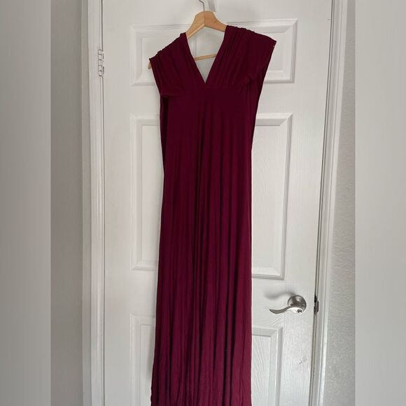 Lulus size small maternity dress gown - Picture 2 of 8